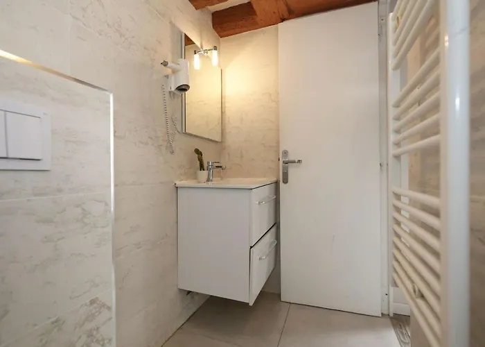 Apartman Parisien 20m2 En Face Du Musee Grevin - 2p *